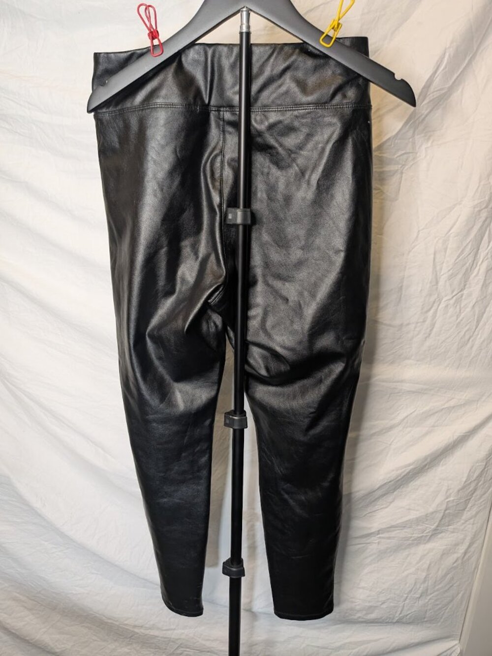 GAP Women's Medium Faux Leather Black Pull on Fleece Lined Leggings Gently Used - Picture 9 of 9